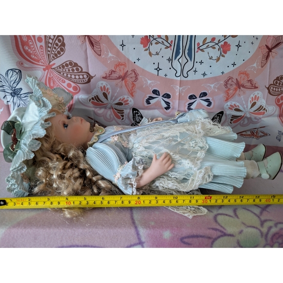 Springtime Porcelain Doll - Picture 8 of 8